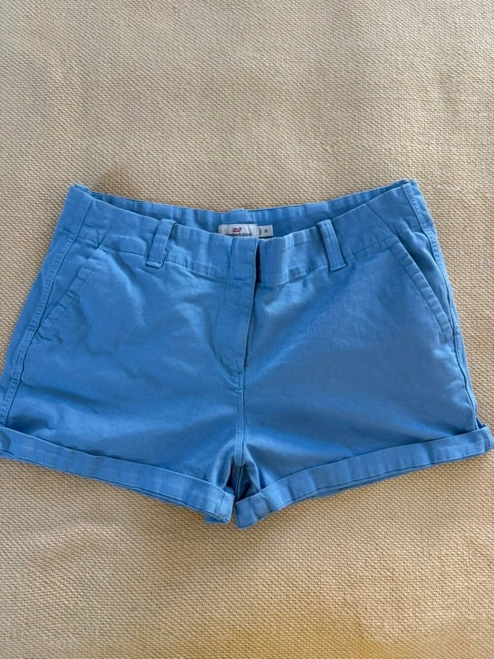 Vineyard Vines Women's Chino Shorts Size 12 Light Blue Cuffed Whale Logo